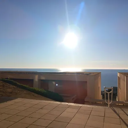 Apartamento T3 Vue - Terrasse Couverte, Piscine, Parking, Proche Du Centre Ville. Sète