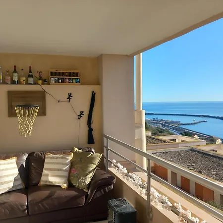 T3 Vue - Terrasse Couverte, Piscine, Parking, Proche Du Centre Ville. Apartamento *