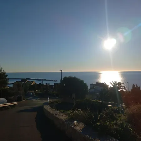 T3 Vue - Terrasse Couverte, Piscine, Parking, Proche Du Centre Ville. * Sete