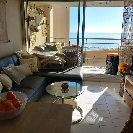 T3 Vue - Terrasse Couverte, Piscine, Parking, Proche Du Centre Ville. Lejlighed