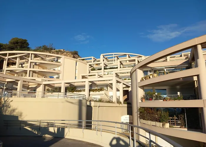T3 Vue - Terrasse Couverte, Piscine, Parking, Proche Du Centre Ville. Апартаменты *