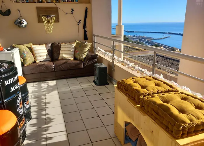 Апартаменты T3 Vue - Terrasse Couverte, Piscine, Parking, Proche Du Centre Ville. Сет