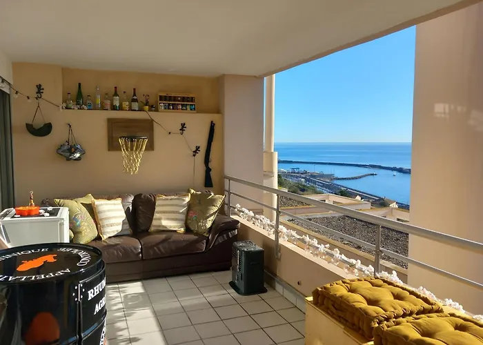 T3 Vue - Terrasse Couverte, Piscine, Parking, Proche Du Centre Ville. * Сет