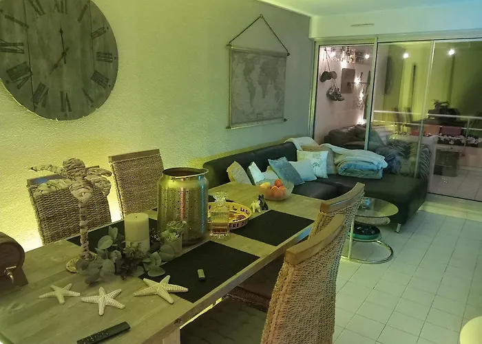 T3 Vue - Terrasse Couverte, Piscine, Parking, Proche Du Centre Ville. Апартаменты *