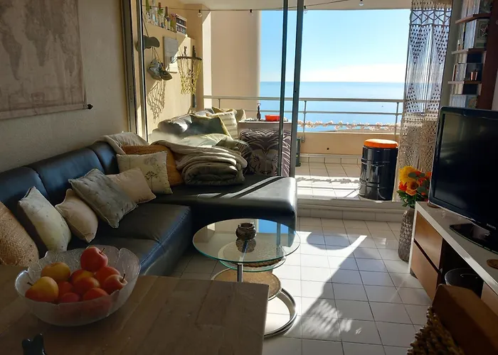 T3 Vue - Terrasse Couverte, Piscine, Parking, Proche Du Centre Ville. Апартаменты