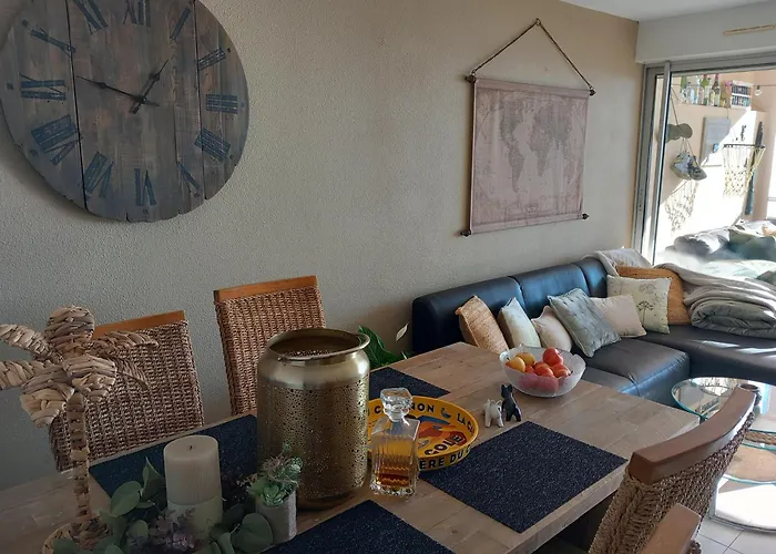 Апартаменты T3 Vue - Terrasse Couverte, Piscine, Parking, Proche Du Centre Ville. *
