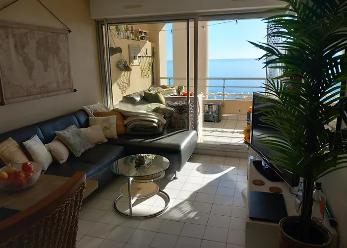Апартаменты T3 Vue - Terrasse Couverte, Piscine, Parking, Proche Du Centre Ville.